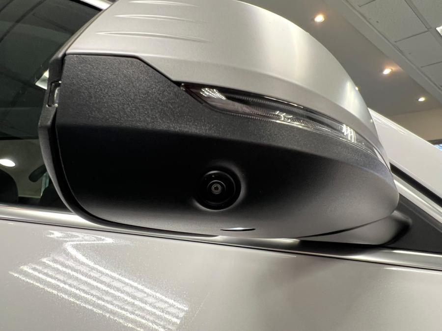 iX1 xDrive30 xLine - Image 10